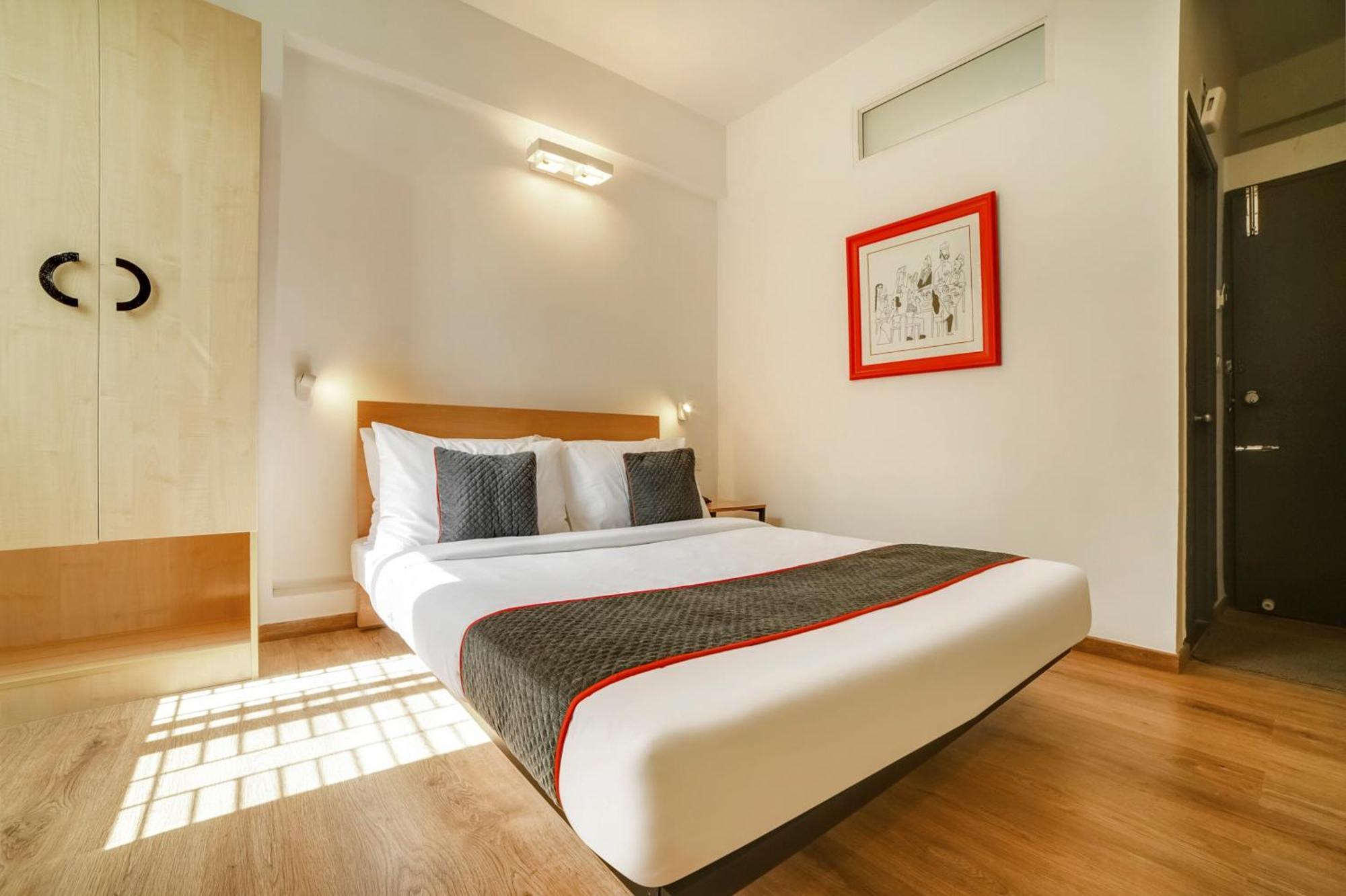 Townhouse Sarvar Hospitality Near Ascendas Park Square Mall Bangalore Dış mekan fotoğraf
