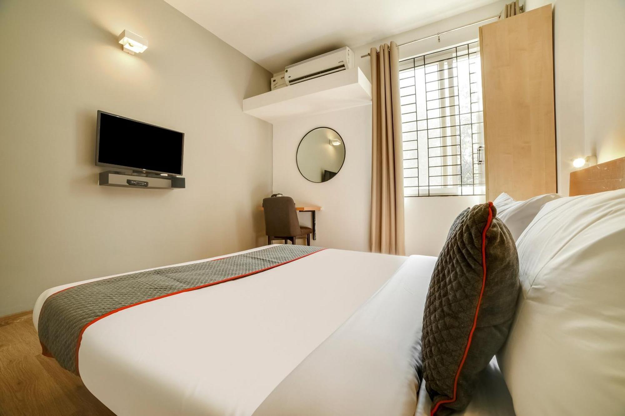 Townhouse Sarvar Hospitality Near Ascendas Park Square Mall Bangalore Dış mekan fotoğraf