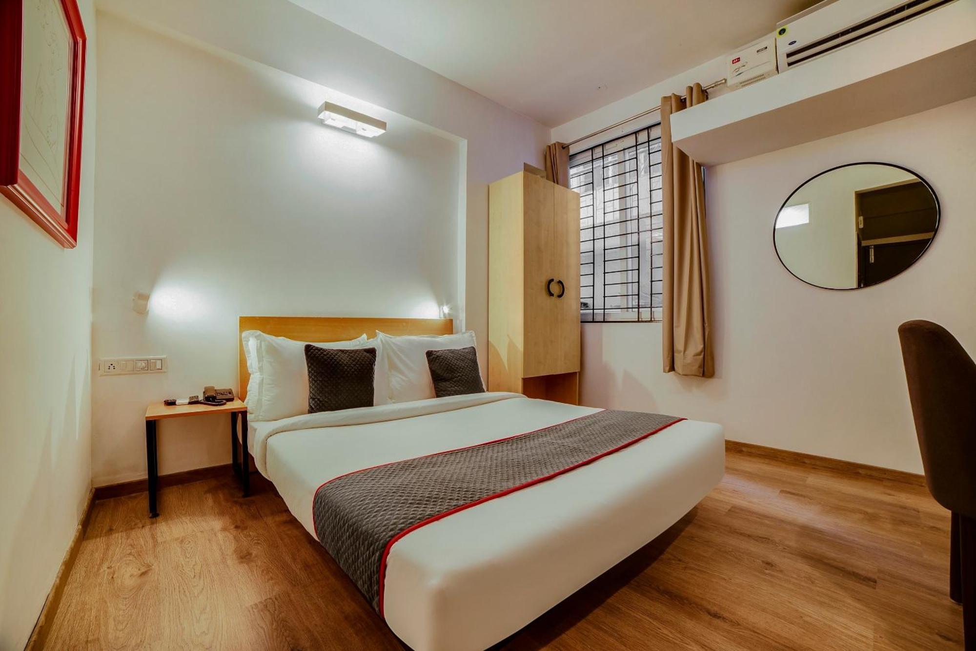 Townhouse Sarvar Hospitality Near Ascendas Park Square Mall Bangalore Dış mekan fotoğraf